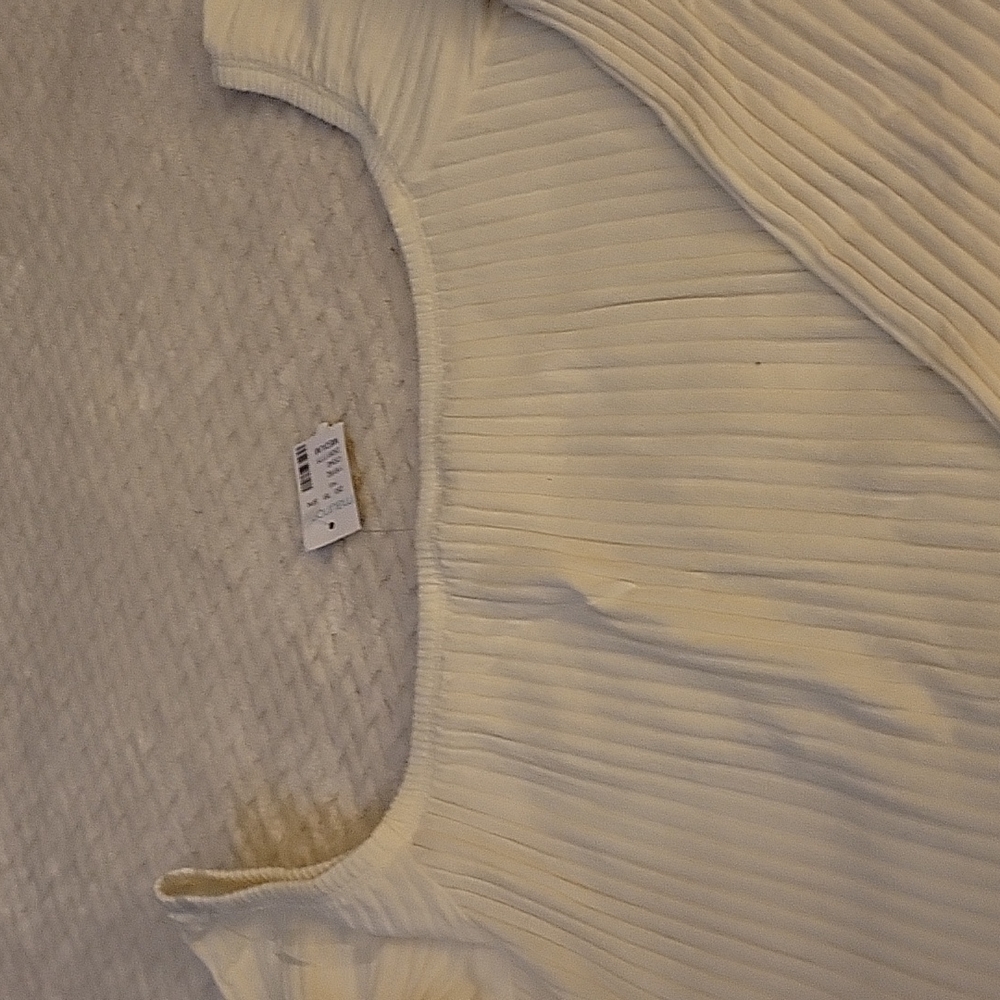 Sweater - Picture 3 of 5